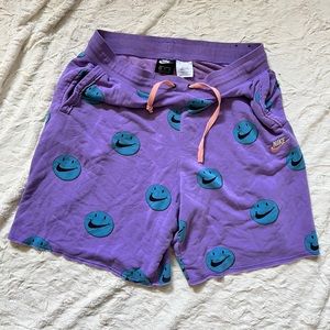 Priced to sell!!! Nike “have a nice day” shorts. 10/10